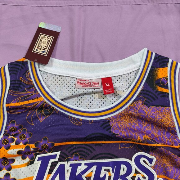 Los Angeles Lakers Lebron James' Year Of The Rabbit Special Edition Retro Jersey - Picture 2 of 8